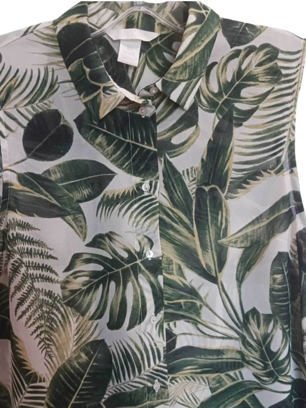 H & M Tropical Leaf Print Sleeveless Button-Up Womens Blouse Green Size 4 - Picture 7 of 9